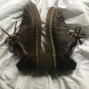 dr martens shoes!!